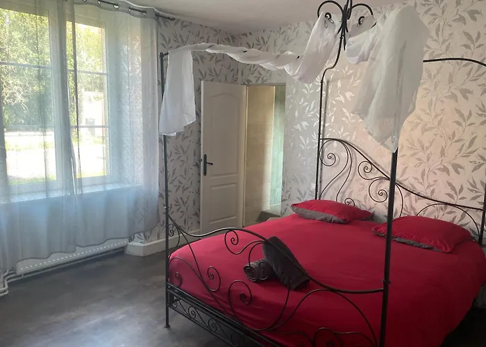 Holiday home Les Croises&spa